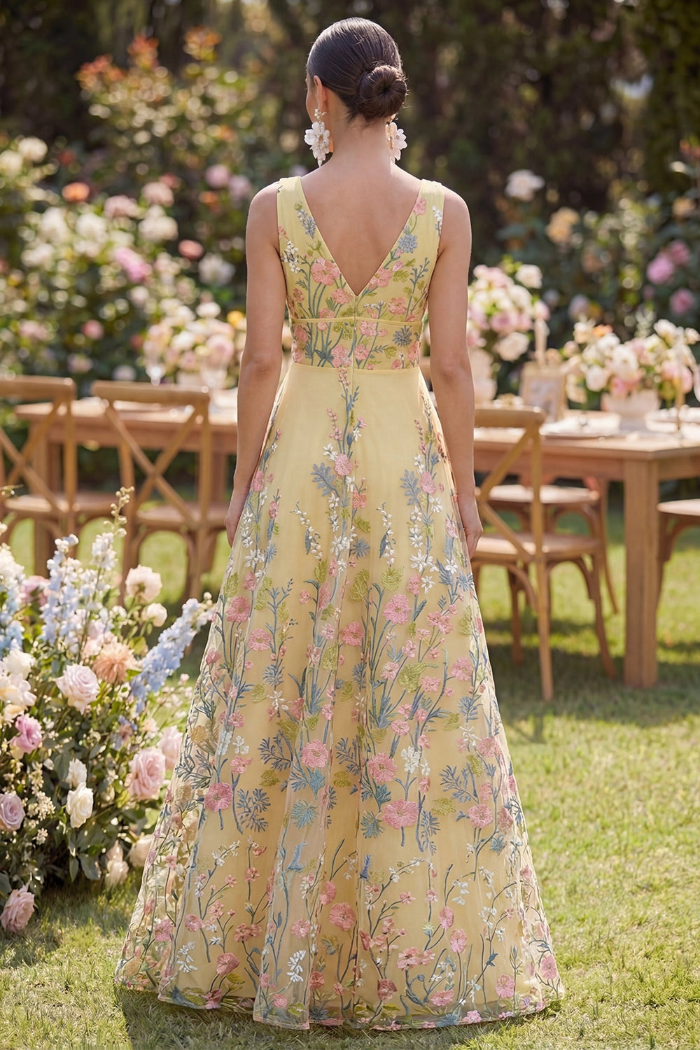 Vedress sleeveless tulle floral gown deep v-back maxi wedding guest dress rear view