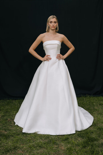 Vedress minimalist satin ballgown wedding dress strapless sleeveless cathedral train outdoor bridal gown