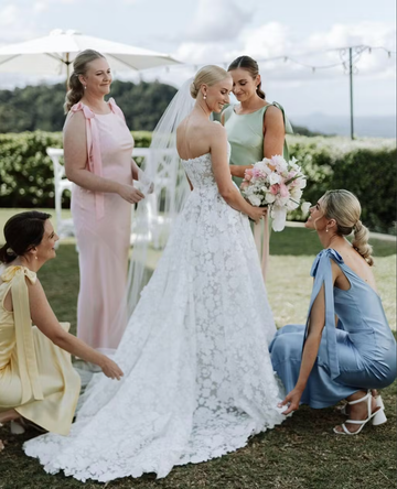 Sweet Sheath Bateau Neckline Satin Charmeuse Long Bridesmaid Dress with Bowknot Bridesmaid Dress for Outdoor Wedding Party