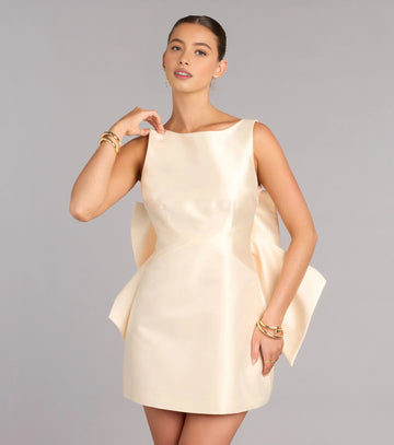 Vedress champagne satin bateau neck A-line mini homecoming dress front view for teen girls