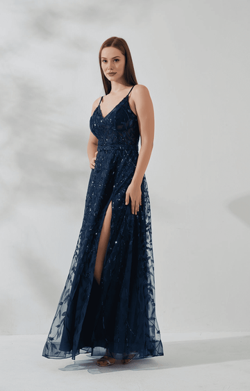 Vestido de noche largo con tirantes finos, cuello de pico, espalda descubierta, línea A y lentejuelas elegantes para baile de graduación