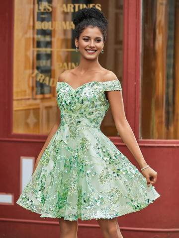 Minivestido con lentejuelas en verde menta y hombros descubiertos - Vestido de cóctel y regreso a casa con corte en A y adornos florales