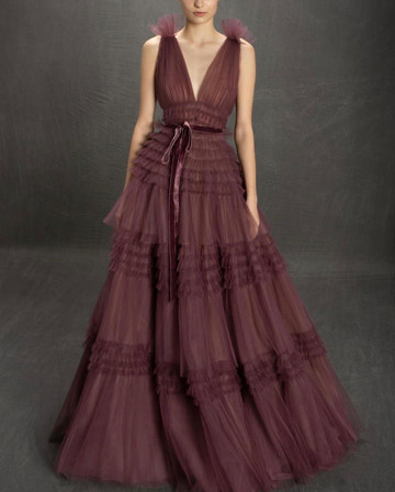 Glamoroso vestido de fiesta maxi sin mangas con cuello en V profundo y espalda abierta en línea A con volantes