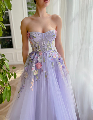 Vestidos de fiesta de tul con flores en línea A/corte princesa y escote corazón, vestido hasta el suelo con apliques florales