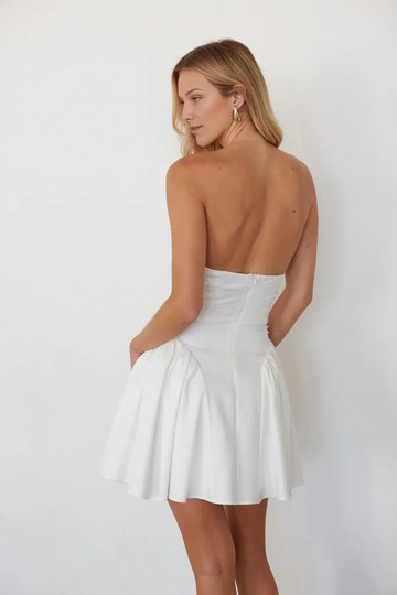 A-Line Strapless Tube Neck Crepe Ruched Flounce Homecoming Dress