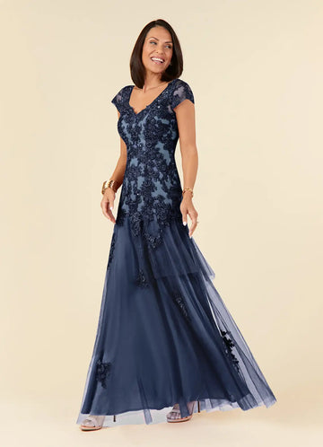 Elegant A-Line V-Neck Lace Tulle Mother of the Bride Dress with Sequin