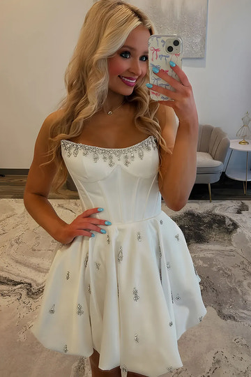 Vestido de Fiesta Mini Ajustado con Fruncido y Tirantes de Espagueti con Escote Pronunciado para Fiesta de Bienvenida