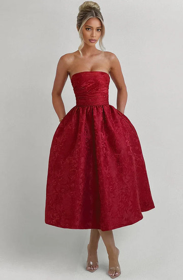 Elegante vestido de cóctel acampanado sin tirantes de jacquard ajustado con corsé y de noche midi