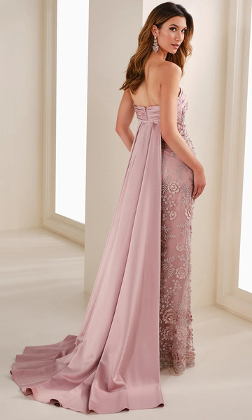 Elegant Mermaid Strapless Lace Applique Floor Length Formal Evening Gown