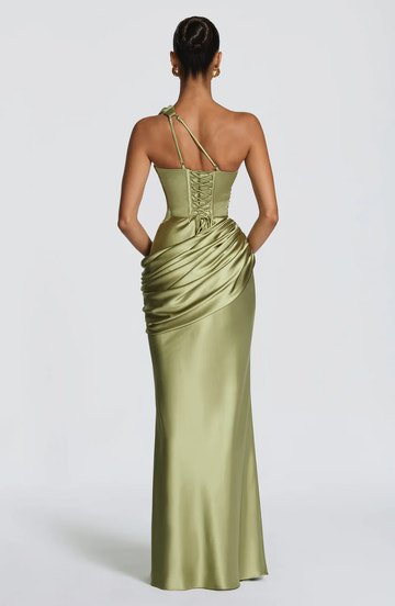 Glamuroso Vestido de Noche Largo de Satén Fruncido con un Hombro estilo Sirena