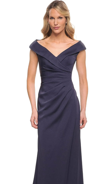 Elegant Sheath Off-the-Shoulder Satin Maxi Dress with Ruched Detail Evening Dress