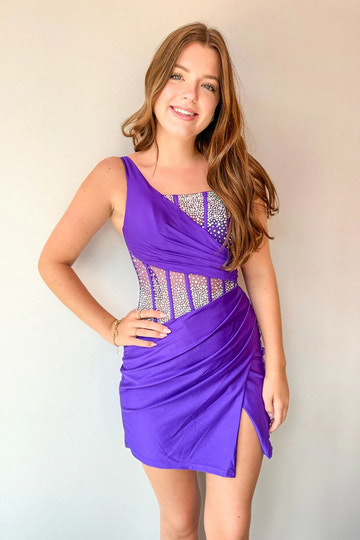 Vestido de Fiesta Mini Ajustado con Fruncido y Tirantes de Espagueti con Escote Pronunciado para Fiesta de Bienvenida