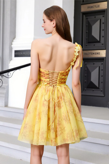 A-line Princess One-Shoulder Tulle Homecoming Dress With Lace Appliques