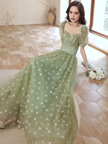 Vestido de Noche Romántico Largo de Tul Bordado con Escote Corazón y Corte en A para Graduación