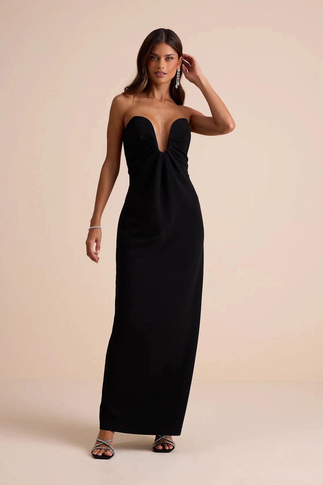 Vedress solid black stretch crepe strapless deep v column maxi homecoming gown front twist bust view