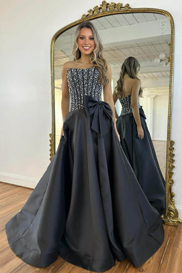 Vestido de noche largo de satén sin tirantes con corte en A, lazo grande en la cintura y escote corazón, adornado con cuentas, ideal para fiesta de graduación