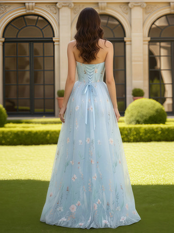 Elegant A-Line Sweetheart Strapless Tulle Floor-Length Embroidered Prom Dress With Slit