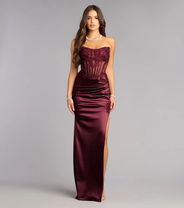 Glamoroso Vestido Formal de Noche con Corsé sin Tirantes de Satén, Estilo Columna y Apliques con Abertura
