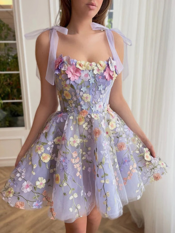 Romantic A-Line Sweetheart Tulle Floral Embroidery Short Homecoming Dress