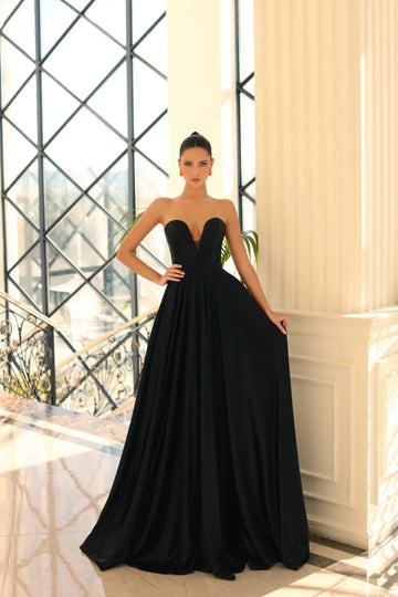 Elegant A-Line Strapless Sweetheart Satin Maxi Gown Formal Prom Dress