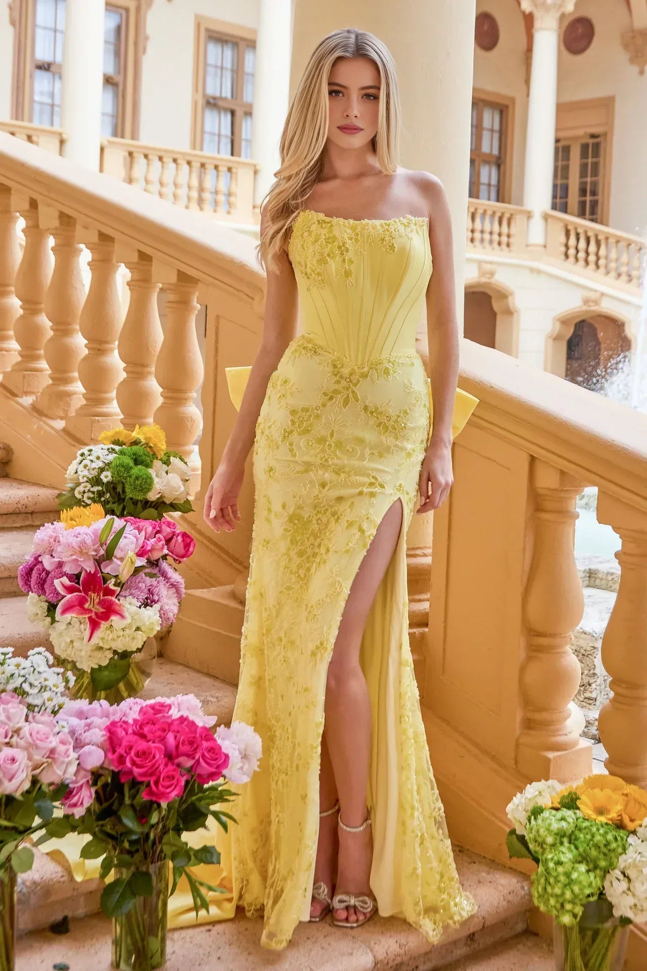 Glamorous Sheath Straight-Neck Strapless Lace Beaded Corset Slit Evening Gown