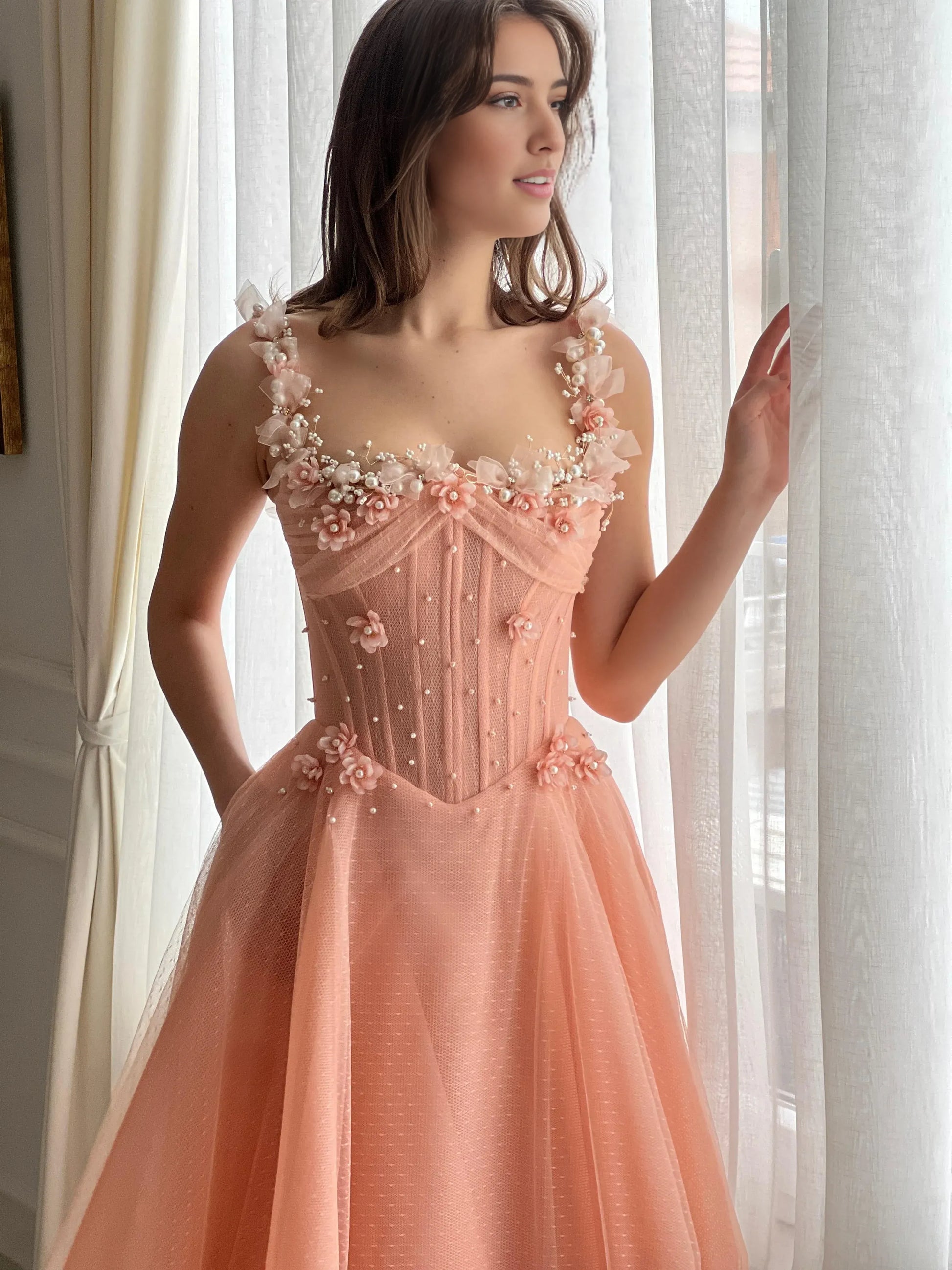 Romantic A-line Princess Scoop Neck Sleeveless Tulle Pearl Floral Embellishments Prom Dress