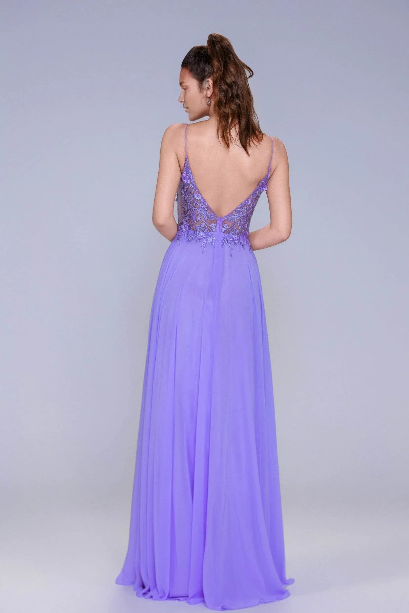 Graceful A-Line V-Neck Spaghetti Strap Chiffon Appliqué Open Back Evening Prom Gown