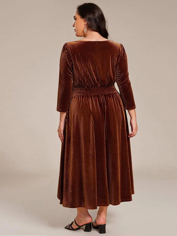 Vedress plain‑back 3/4 sleeve plus‑size velvet formal mother‑of‑the‑bride dress rear picture