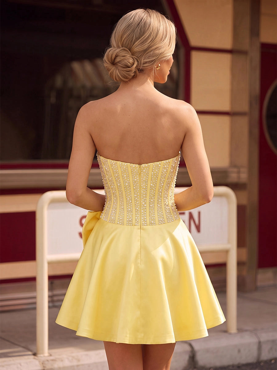 Zipper‑up back yellow pearl‑beaded satin mini homecoming gown