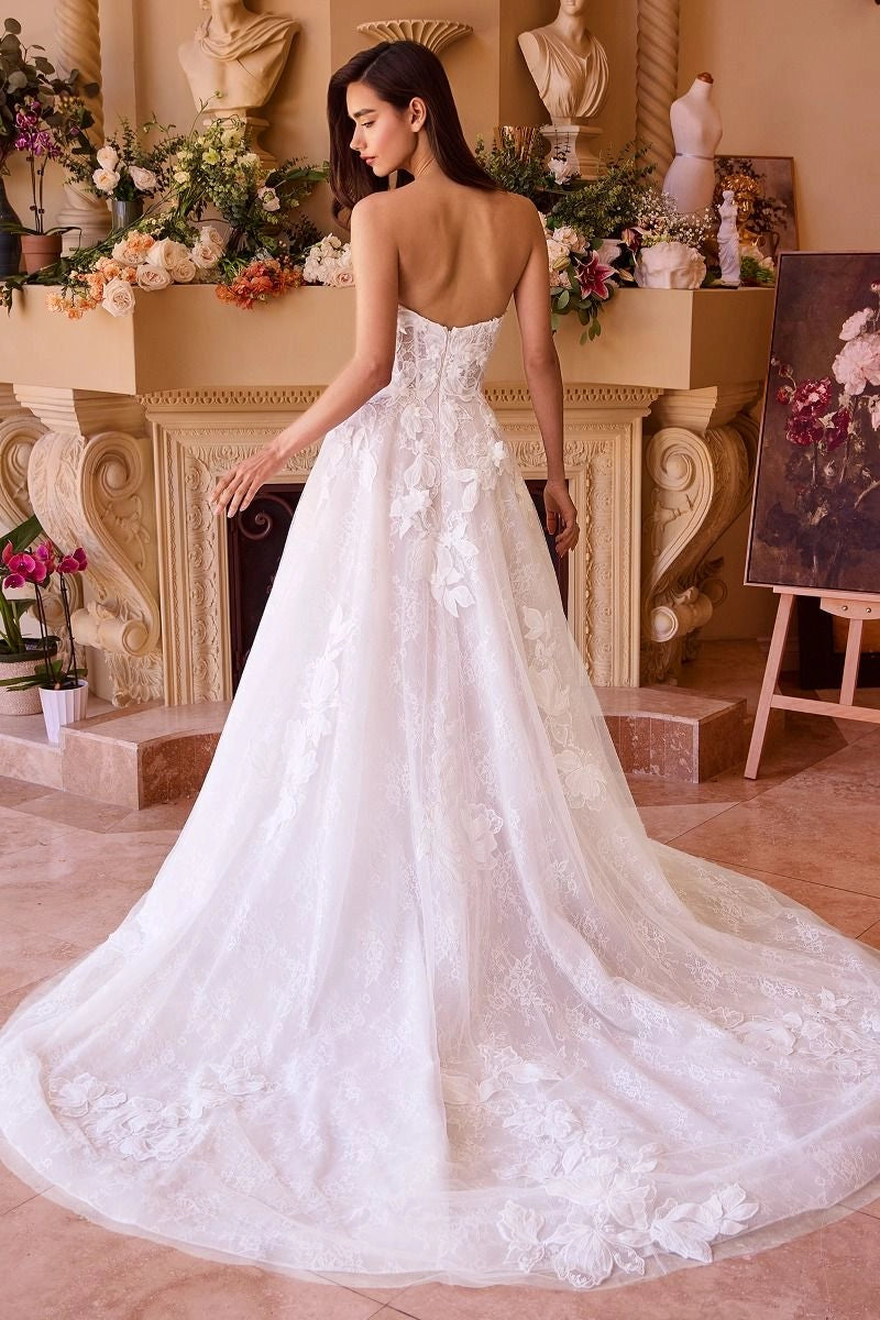 Romantic A-Line Strapless Sweetheart V Cut Back Train Wedding Dress