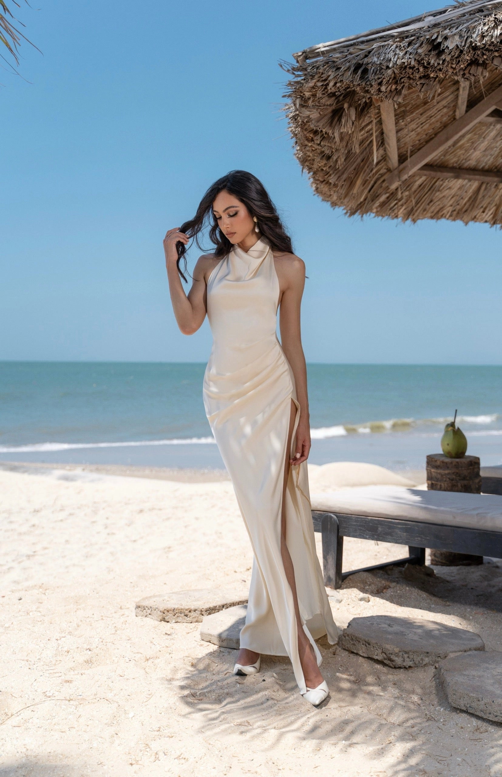 Elegant Sheath Halter Sleeveless Open‑Back Maxi Bridesmaid Dress