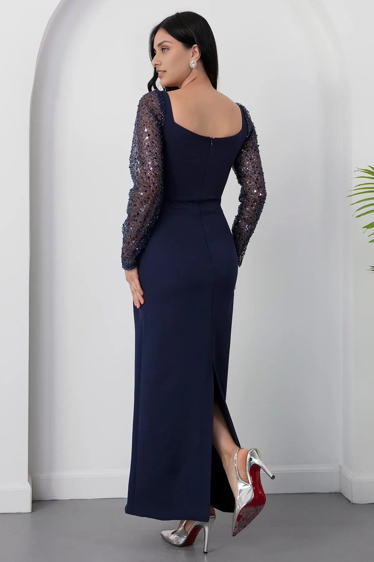 Sophisticated Sheath Square Neck Long Sleeve Sequin Mesh Formal Evening Dress
