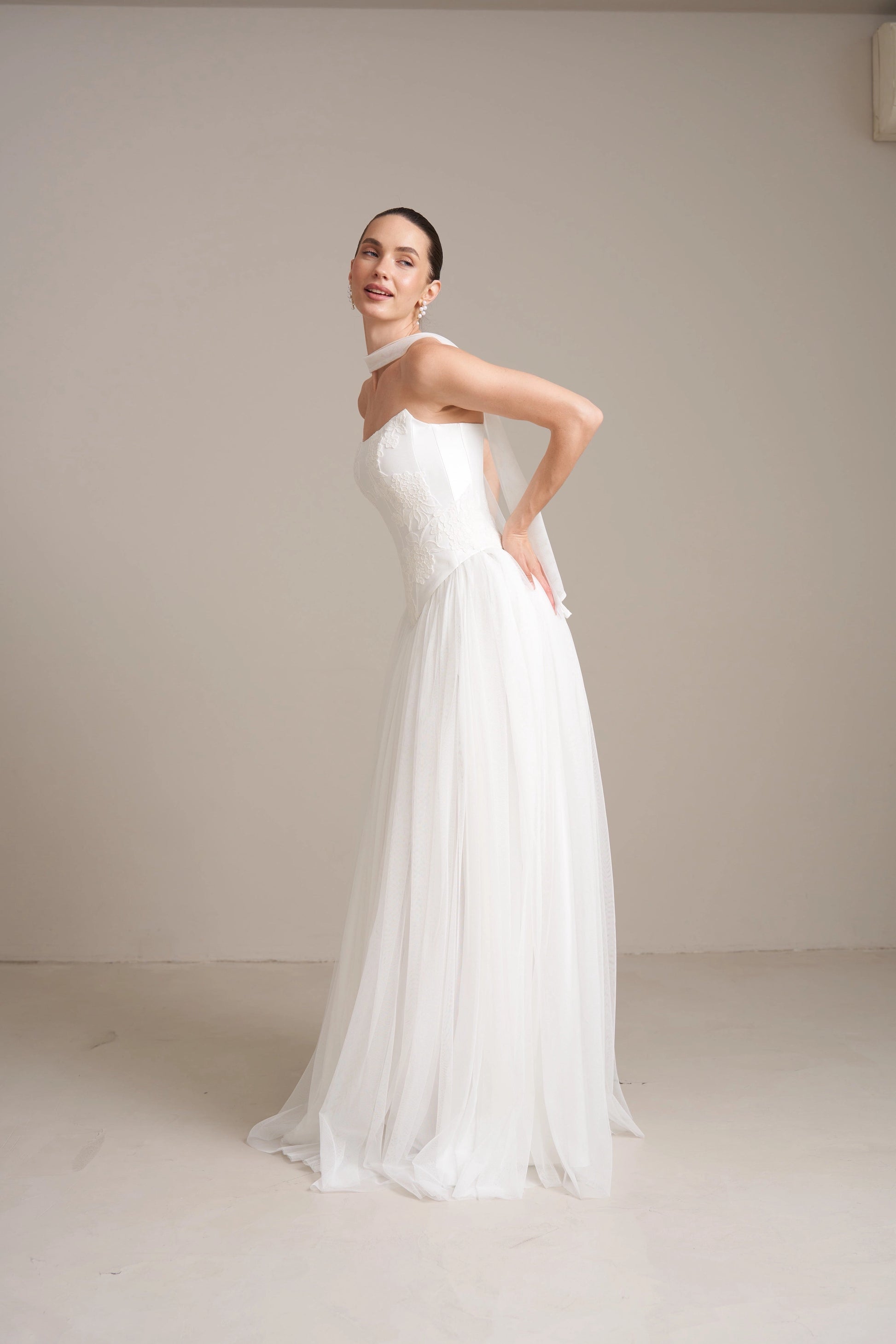 Romantic A-line Strapless Neck Ribbon Corset Back Floor-length Wedding Dress