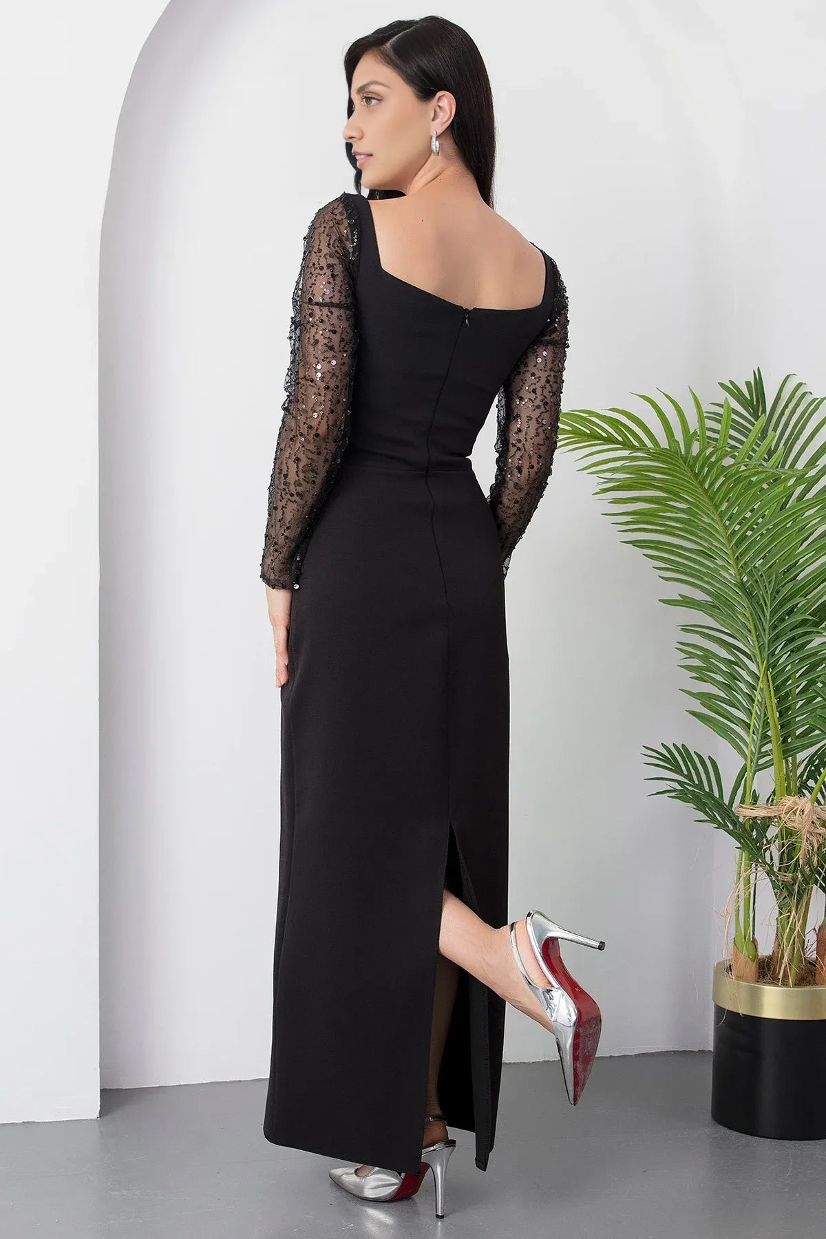 Sophisticated Sheath Square Neck Long Sleeve Sequin Mesh Formal Evening Dress