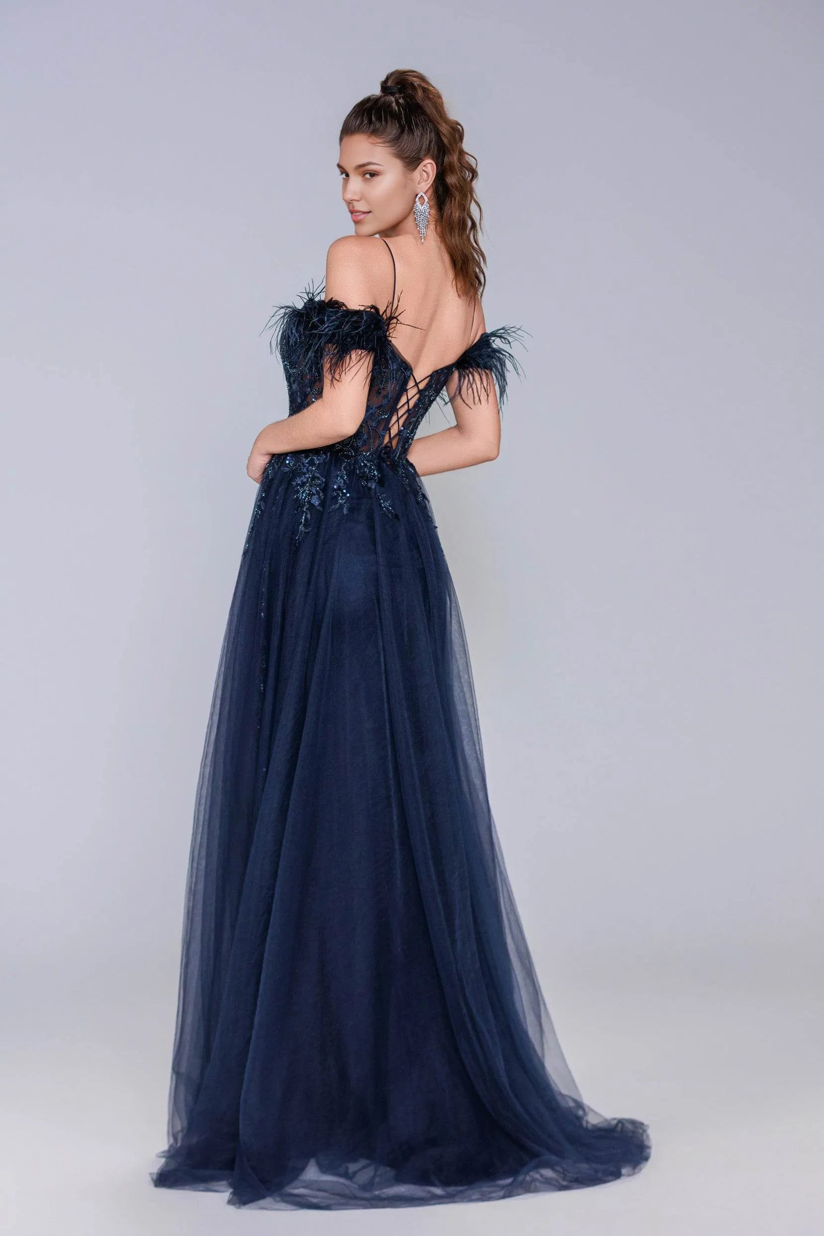 Statement Mermaid Plunge Neck Off-Shoulder Feather Tulle Appliqué Evening Gown