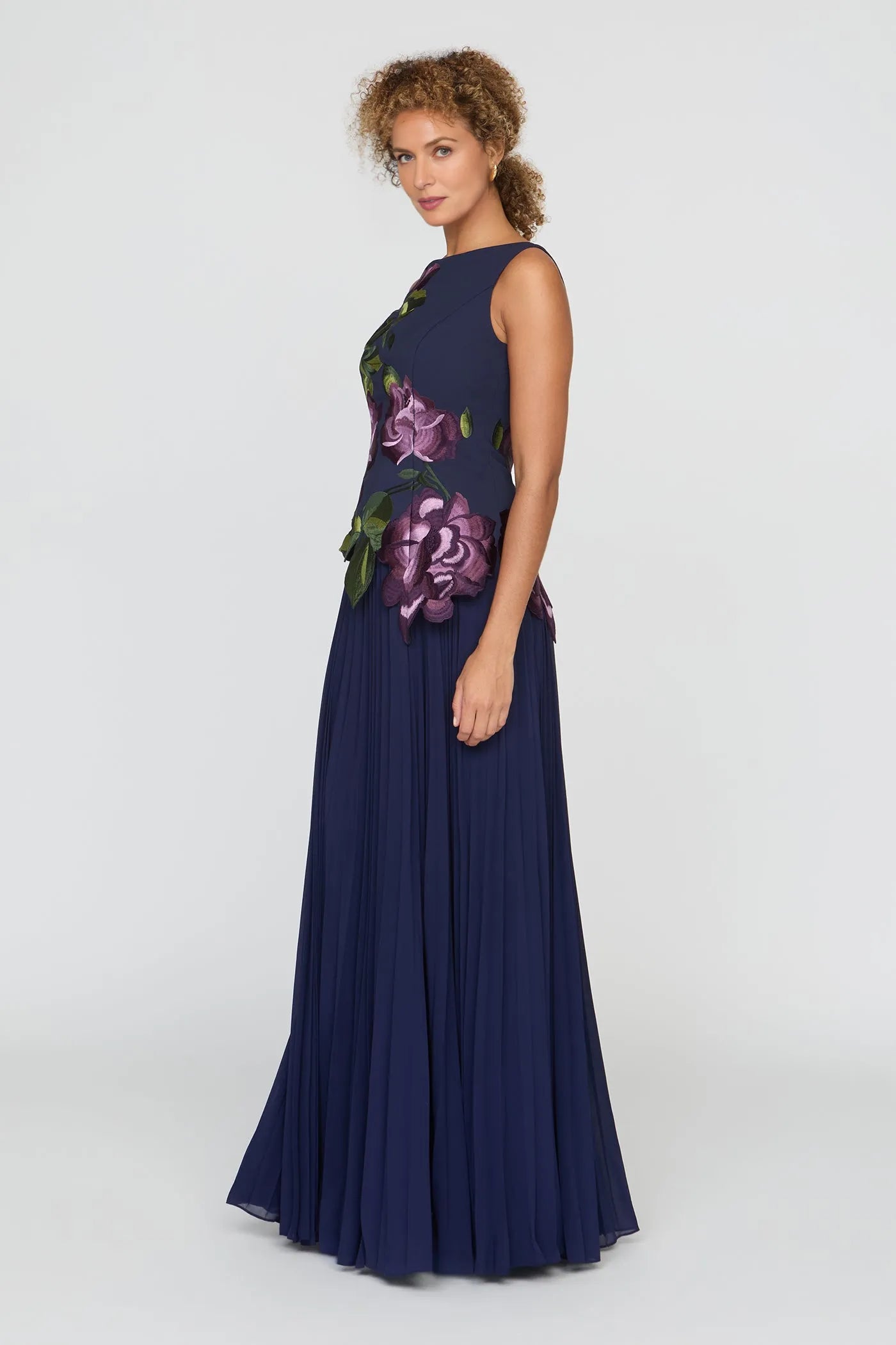Elegant A-Line Boat Neck Chiffon Floor-Length Embroidered Gown Mother of the Bride Dress