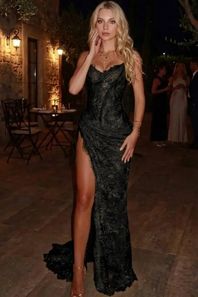 Elegant Mermaid Strapless Sweetheart Lace‑Up Back Long Prom Dress