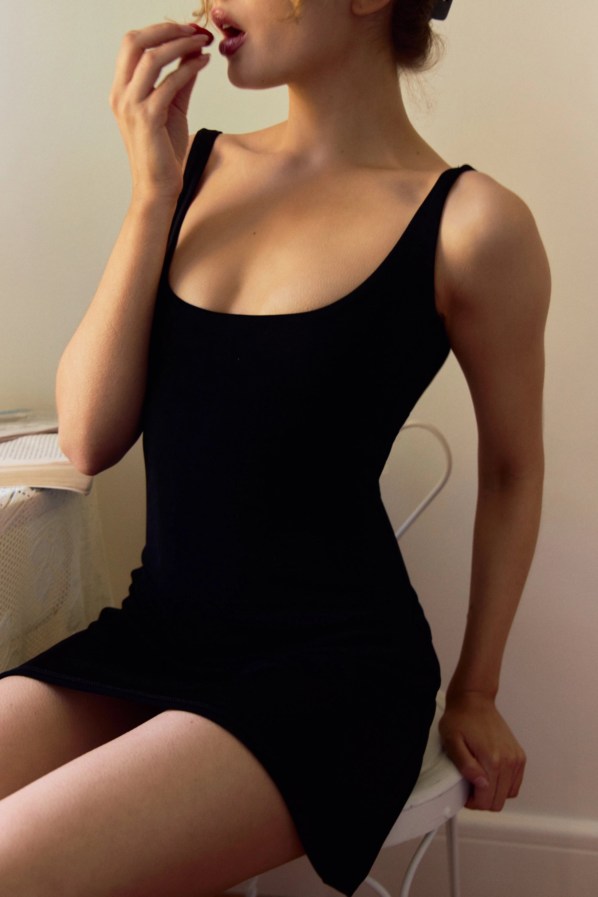 Sleek A‑Line U‑Neck Sleeveless Low‑Back Mini Homecoming Dress