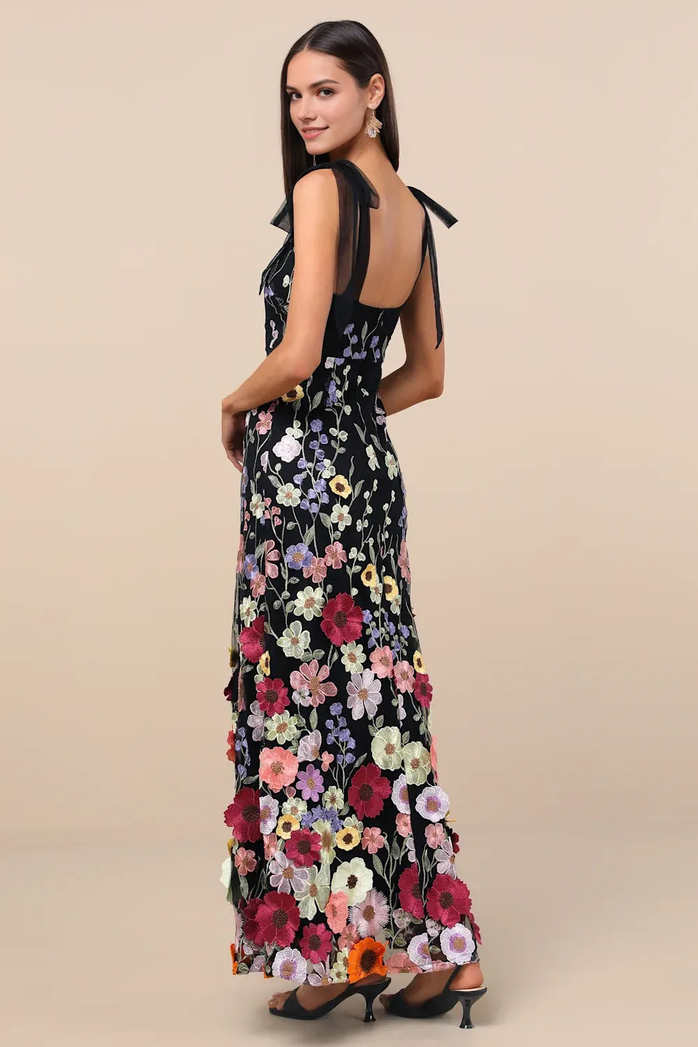 Romantic A-Line Square-Neck Sleeveless Mesh Floral Applique Cocktail Dress Tie-Strap Wedding Guest Dress