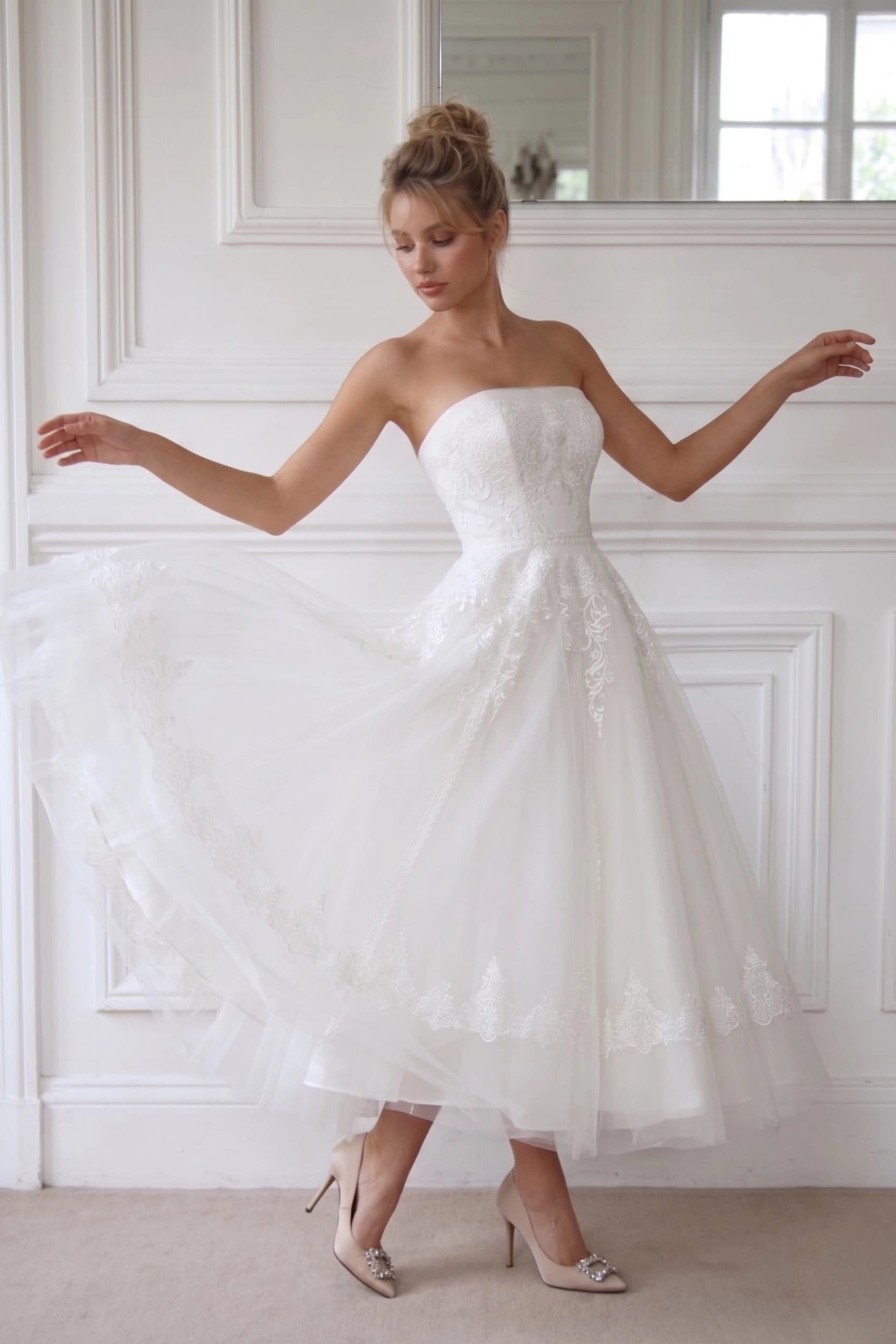 Vedress Vintage Strapless Lace Tea Length Midi Wedding Dress A Line Plain Back