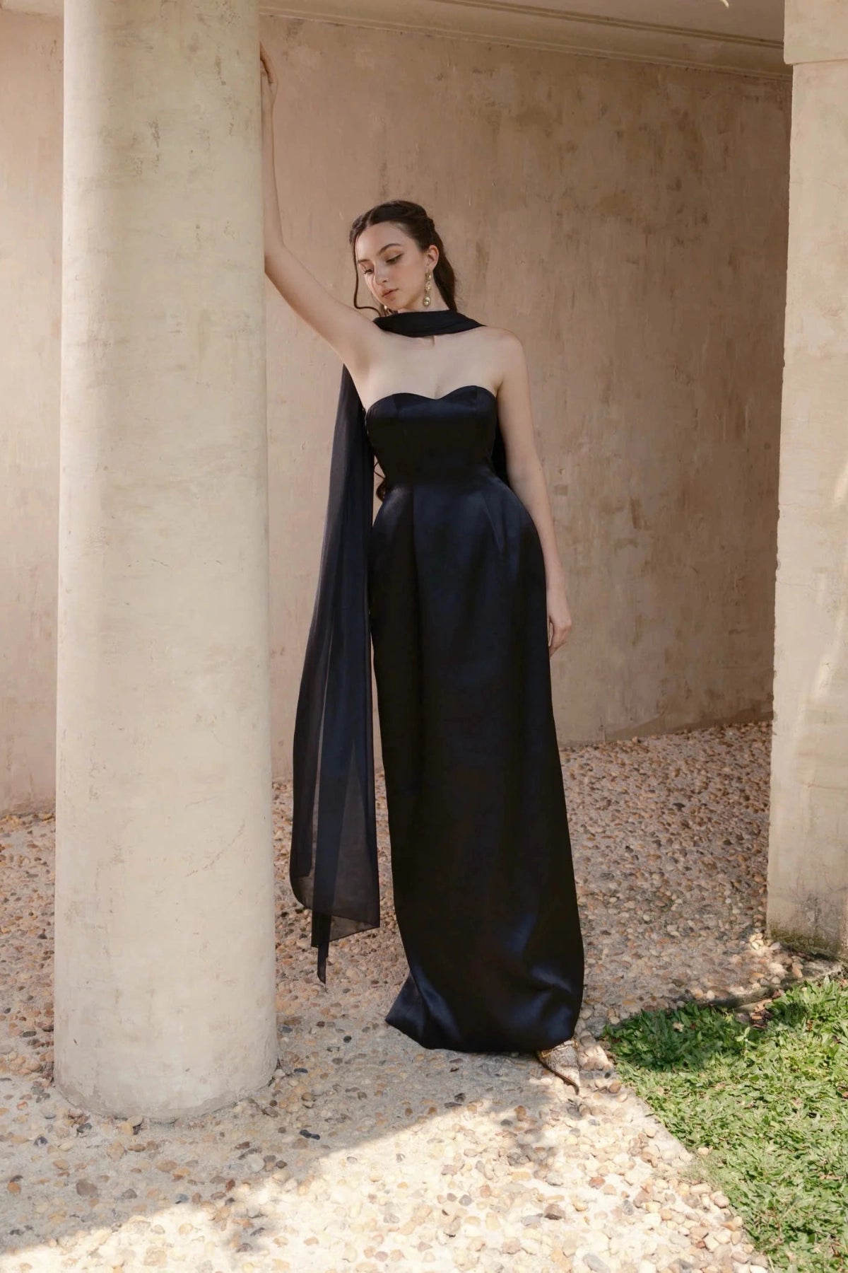 Chic Sheath Sweetheart Cape Sleeves Open Back Floor Length Wedding Gown