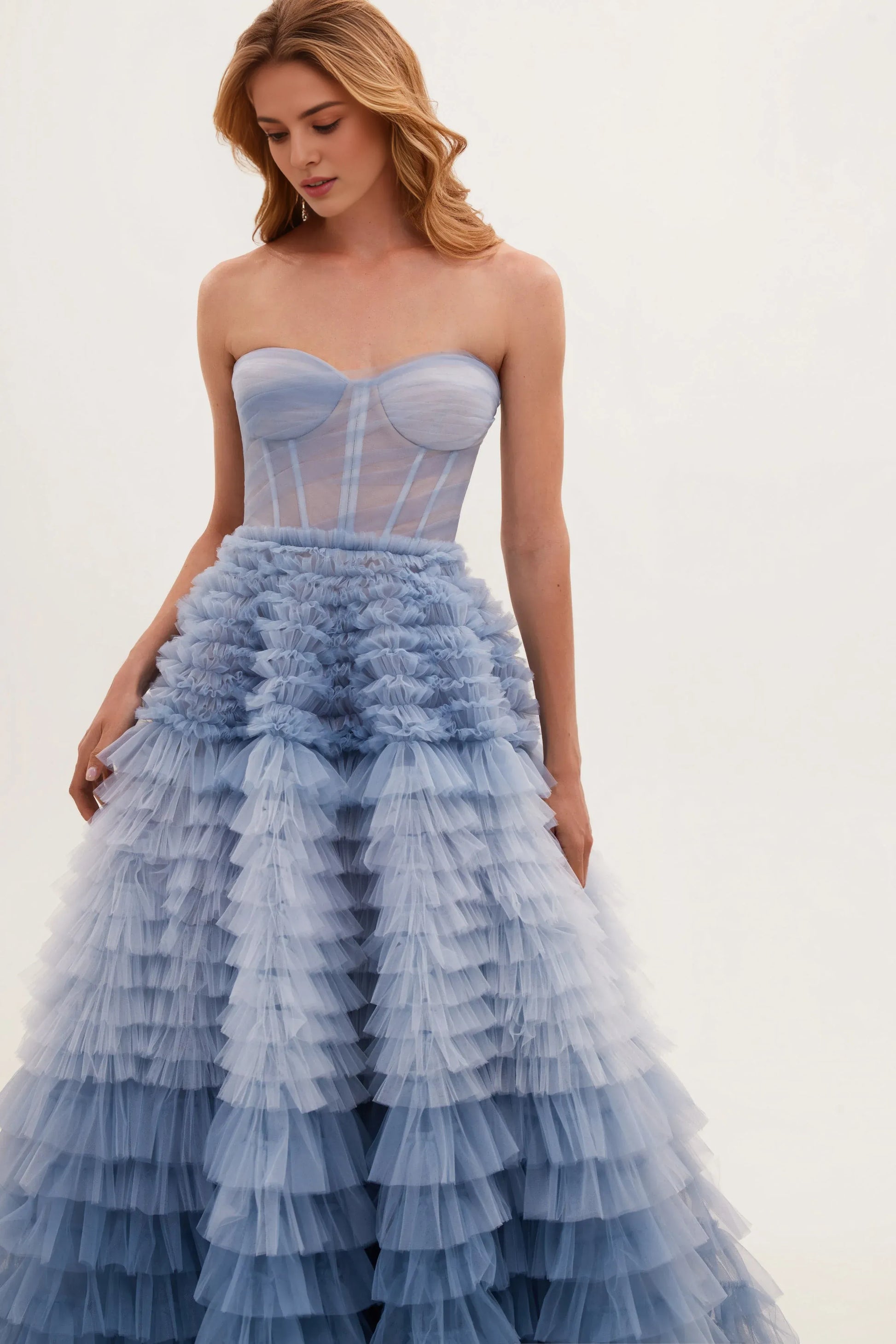 Romantic Ball Gown Sweetheart Strapless Tulle Floor-Length Tiered Ruffled Corset Prom Dress
