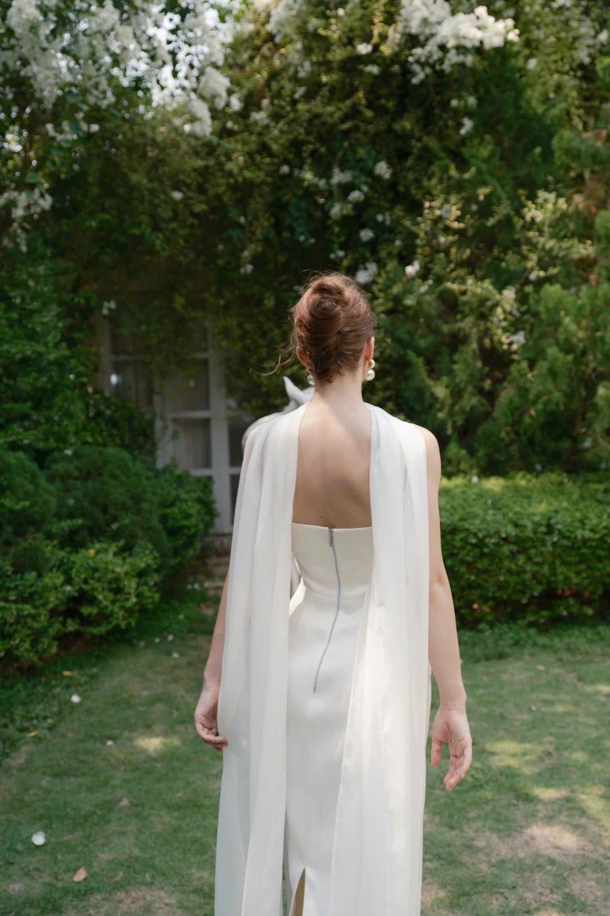 Chic Sheath Sweetheart Cape Sleeves Open Back Floor Length Wedding Gown