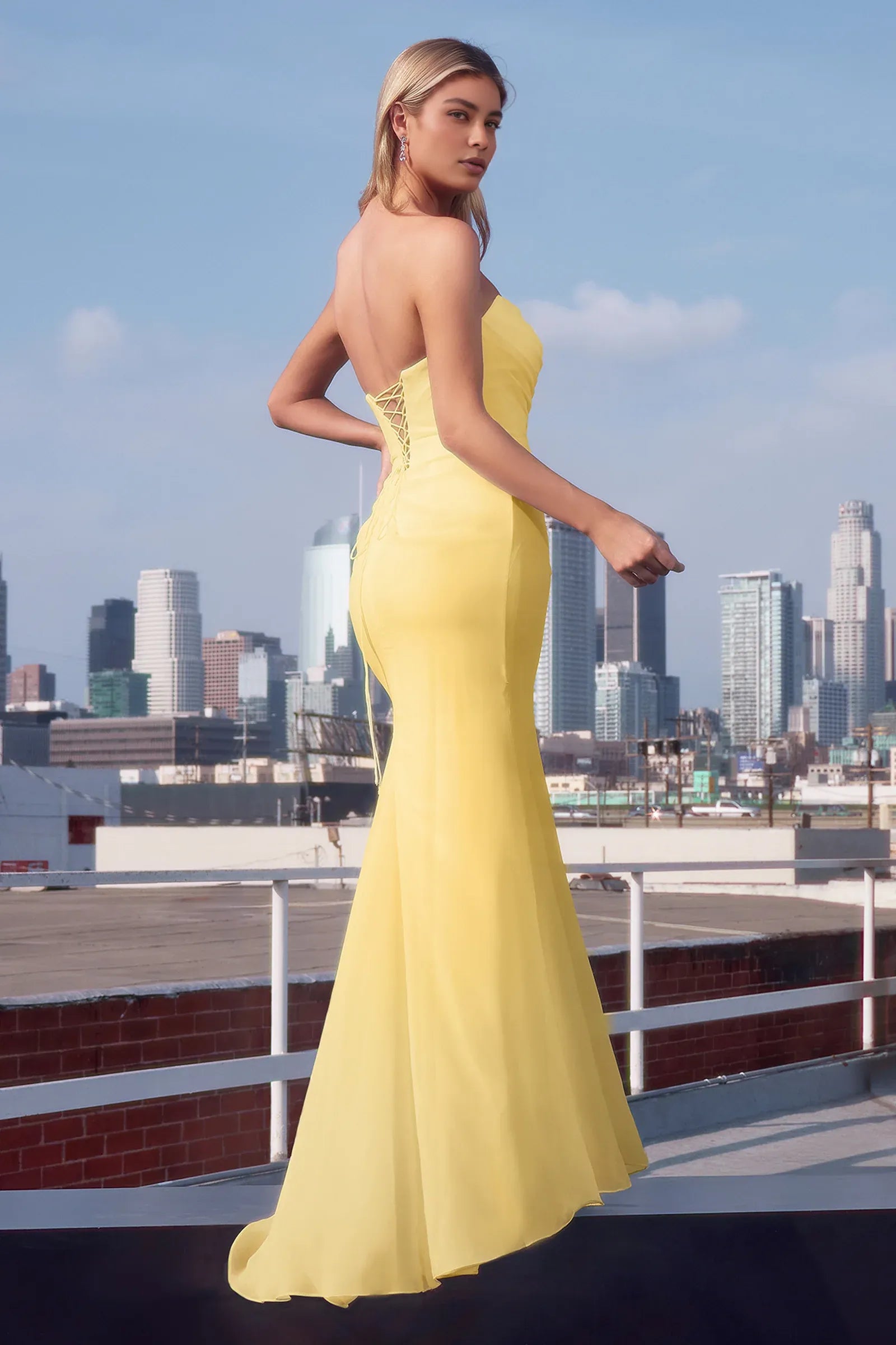 Elegant Mermaid Strapless Cowl-Neck Sleeveless Chiffon Ruched Lace-Up Evening Gown
