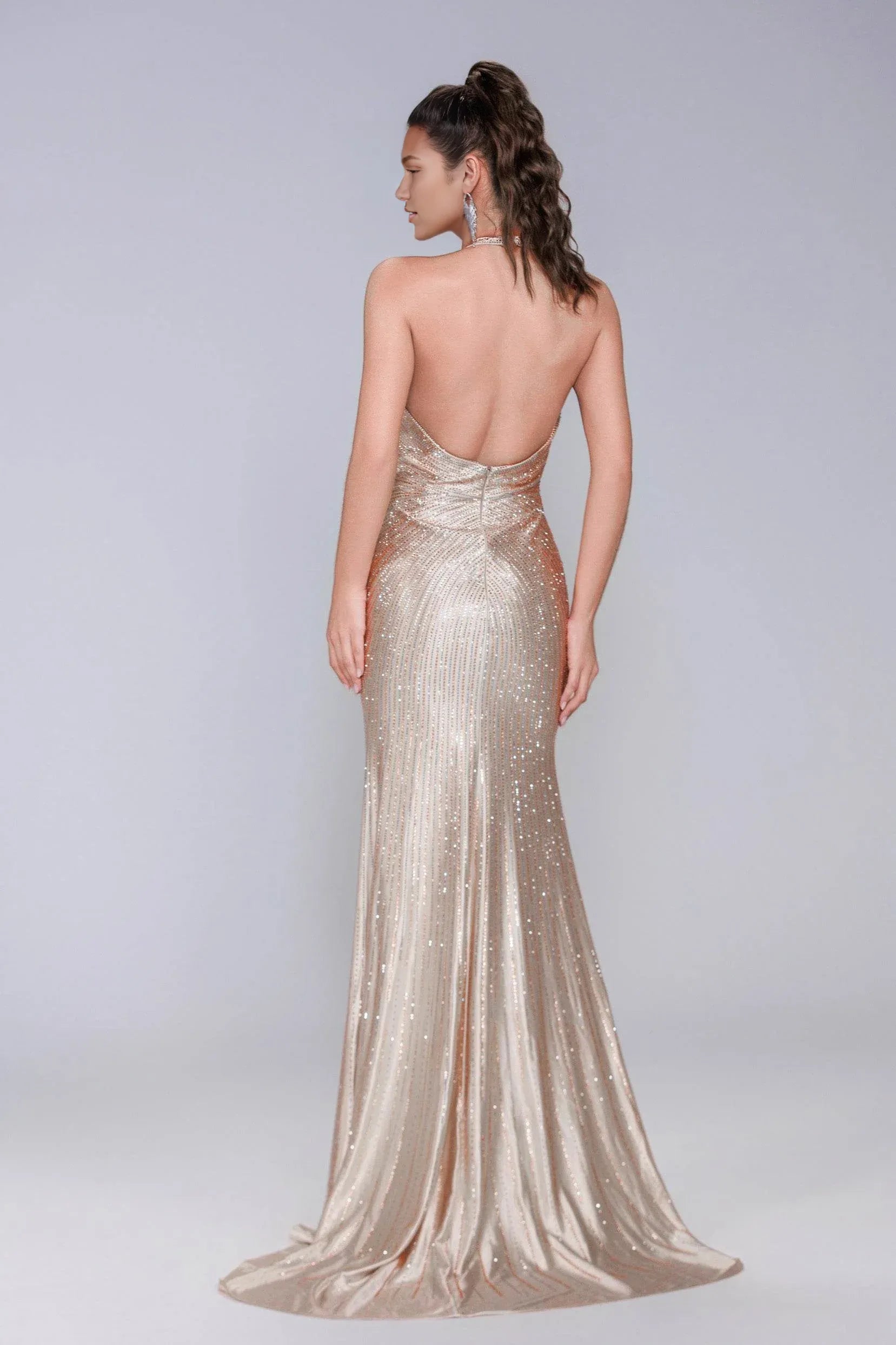 Sleek Mermaid Halter Plunge Neck Sequin Formal Evening Gown Sweep-Brush Train Prom Dress with Slit