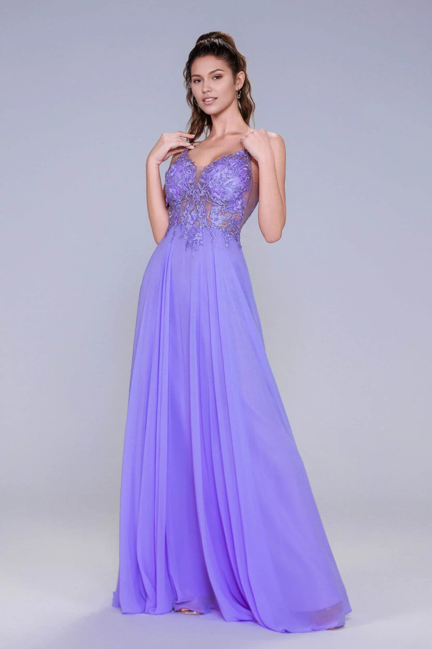 Graceful A-Line V-Neck Spaghetti Strap Chiffon Appliqué Open Back Evening Prom Gown