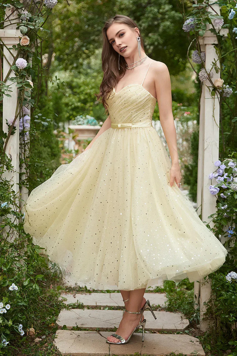 Dreamy A-Line Sweetheart Neck Sleeveless Tulle Star-Glitter Bow Waist Tea-Length Homecoming Dress