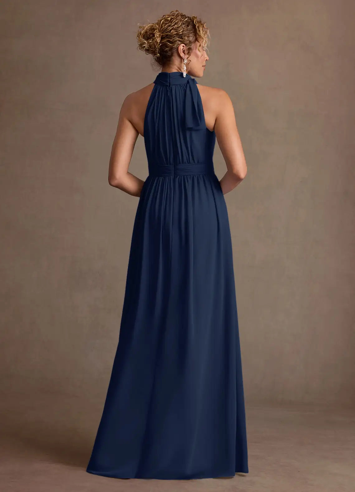 Sophisticated A-line Halter-neck Sleeveless Chiffon Floor-length Ruched-bodice Bow-neck Evening Gown
