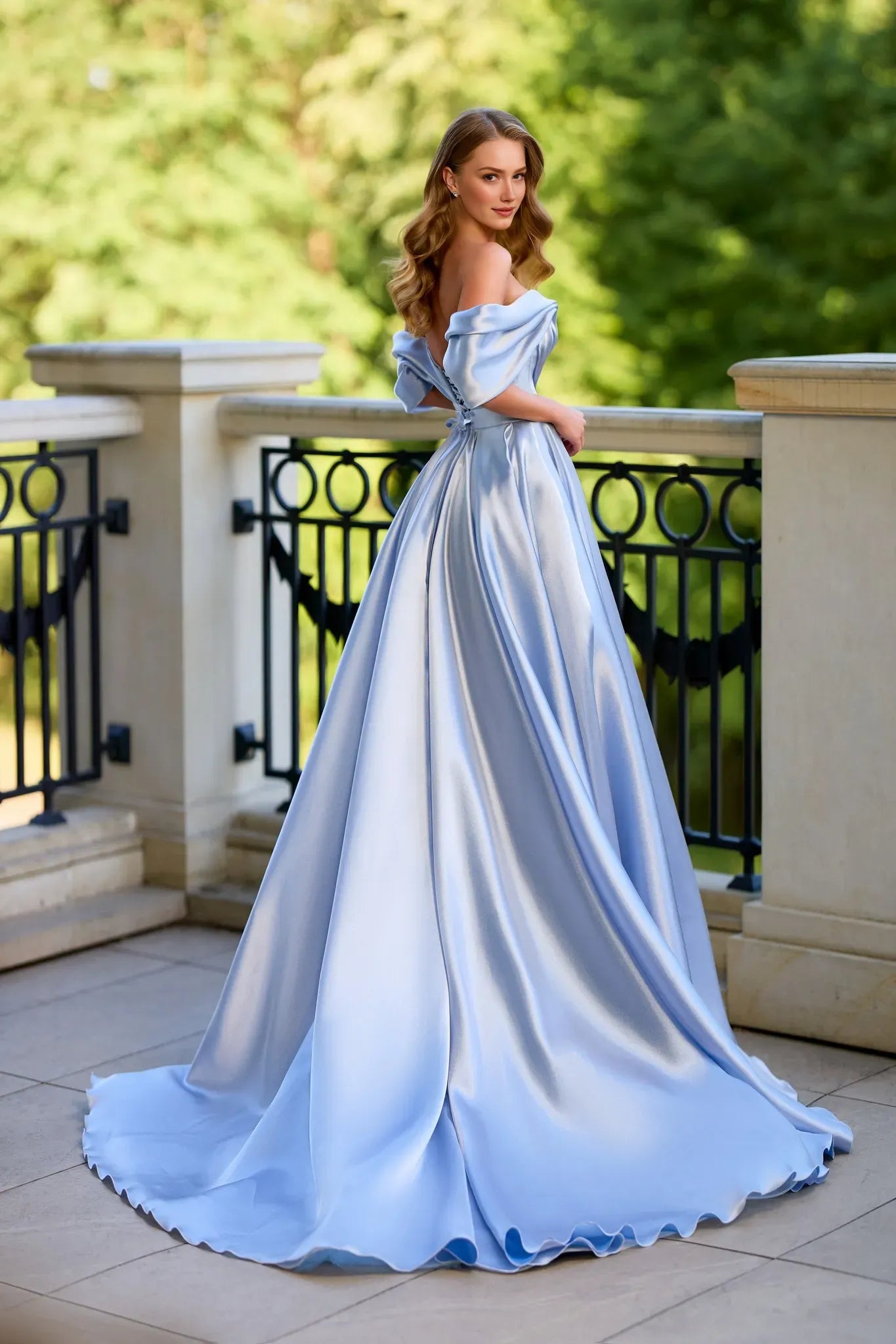 Elegant Ball Gown Off-Shoulder Short Sleeve Satin Pleated Corset Prom Dress
