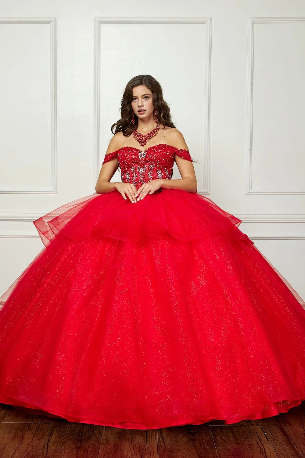 Fairy‑tale Ball Gown Sweetheart Off‑Shoulder Corset Back Chapel Train Quinceanera Dress